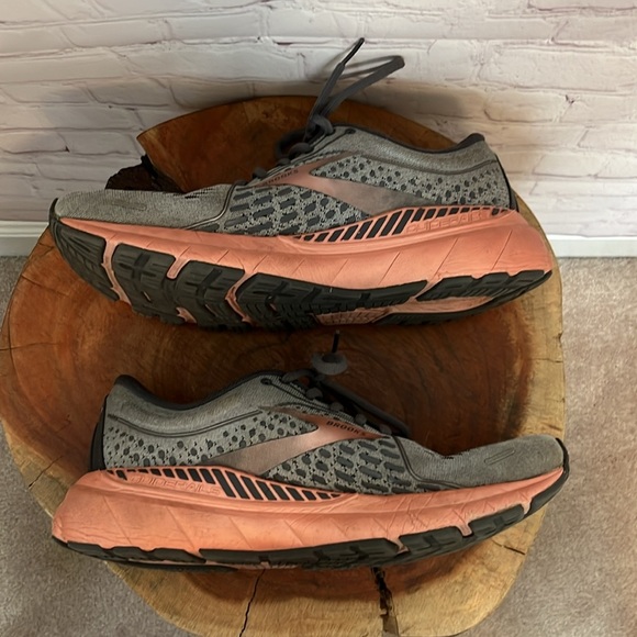 Brooks Adrenaline Cushion Support Sneakers - Picture 6 of 9